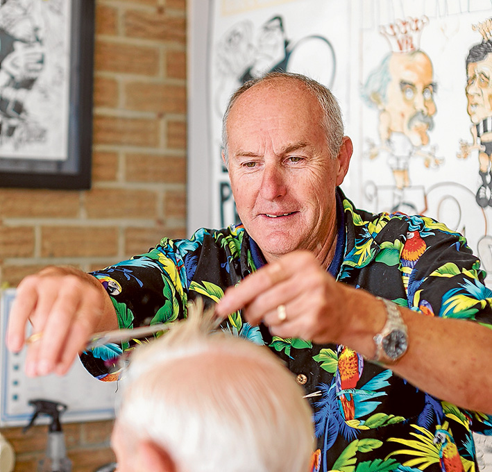 JEFF GLAUM BARBER IN RYE 07-05-2015 BY YANNI 03