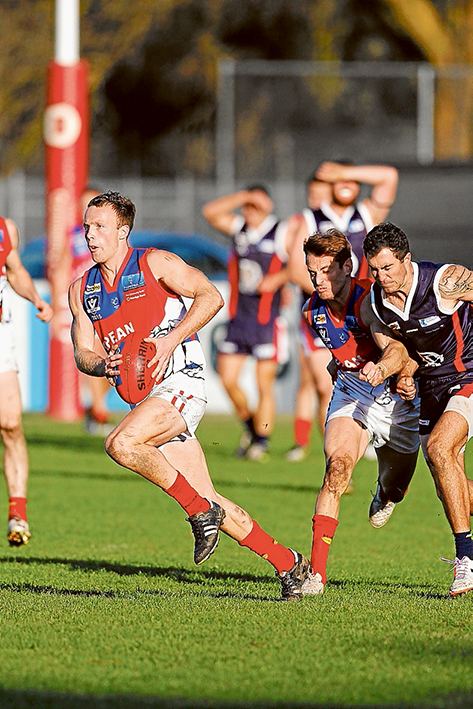 Nepean Seniors Scott Memery Photog (7)