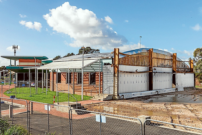 Alternative accommodation: Mornington Peninula Shire has made arrangements for the continuation of activities normally held at the Somerville Community and Recreation Centre stadium. Picture: Gary Sissons