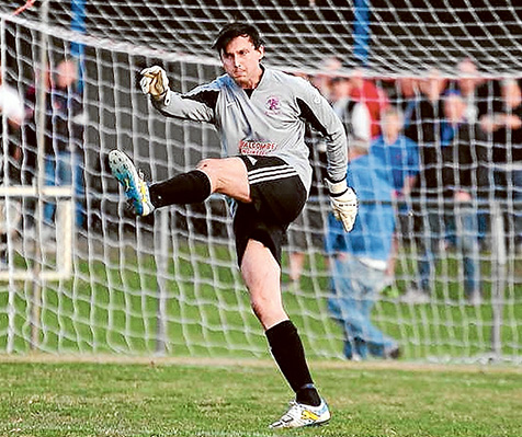 Shot stopper: Rosebud Heart keeper Sean Skelly. Picture: Paul Seeley
