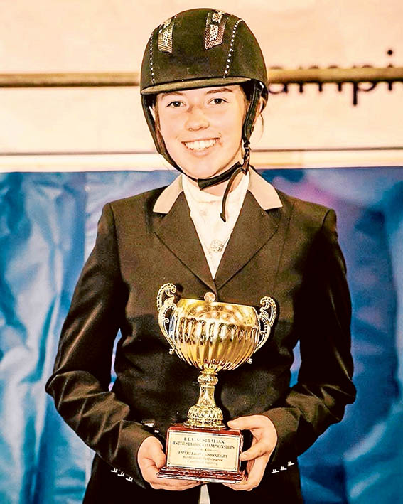 ruby-stubbs-national-equestrian-trophy-shot